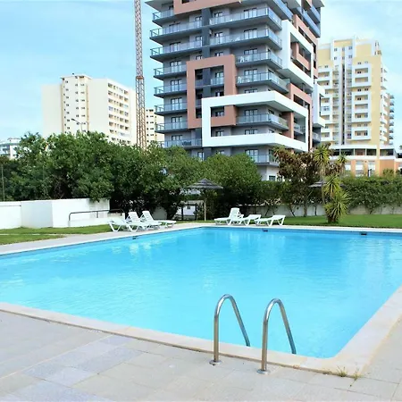 Апартаменти Apartamento Sitio Dos Castelos Da Rocha *